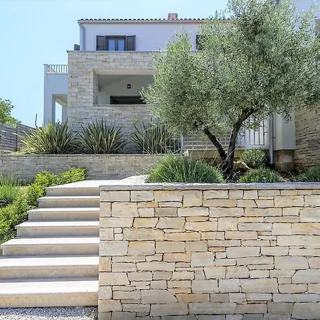 Meli * Sveti Lovreč Pazenatički